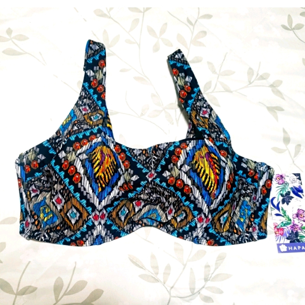 NWT Hapari Bikini Top